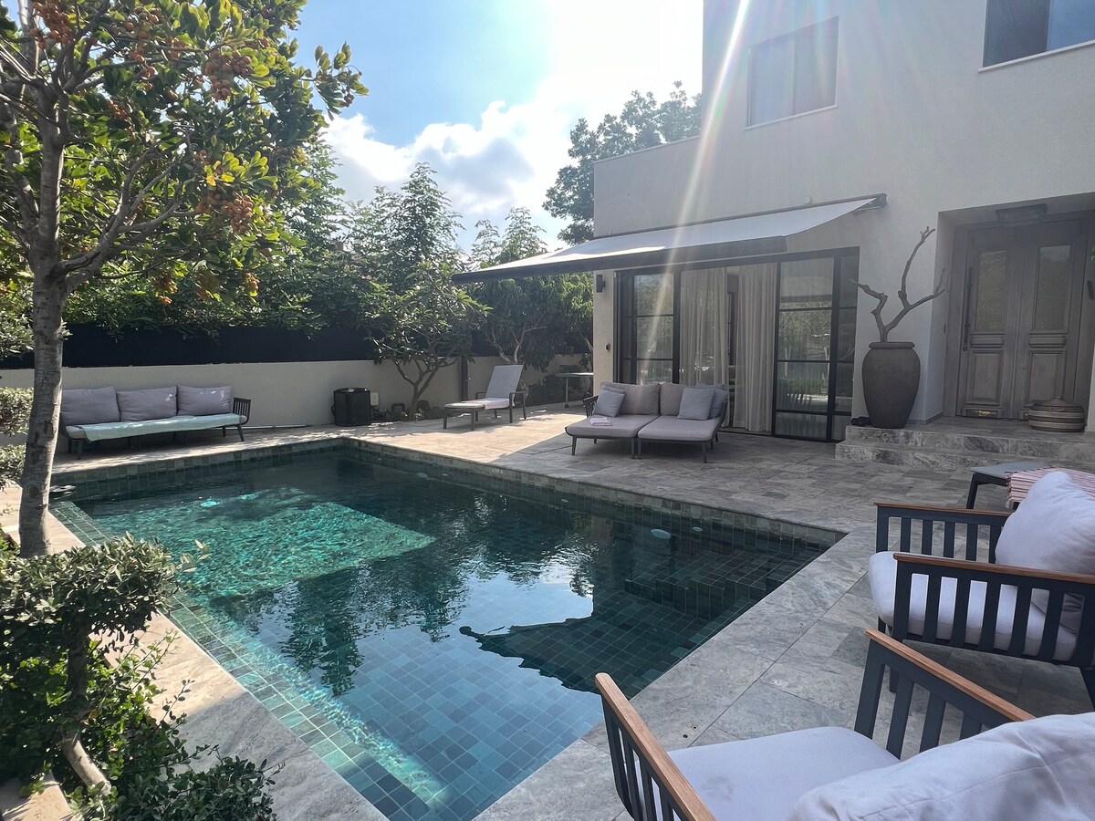 Magnifique villa avec piscine Raanana