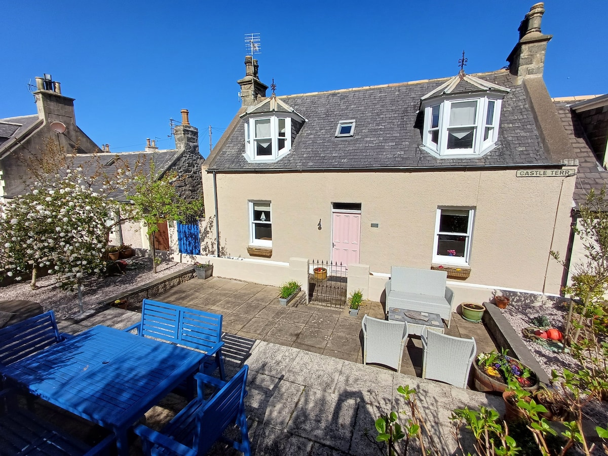 Creel Cottage 3 Bedroom property in Seatown Cullen