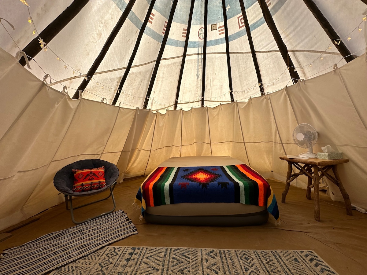 Mesa Verde TIPIS~Bright Star Campground