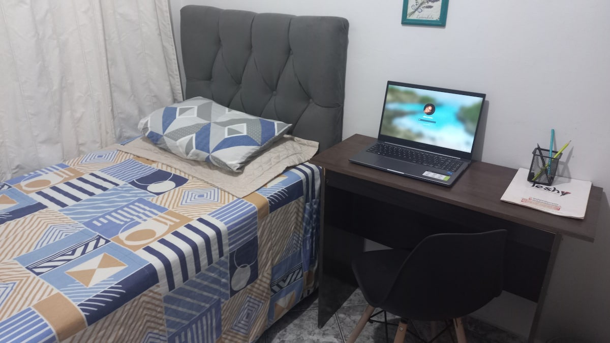 ótimo quarto super aconchegante e bem localizado