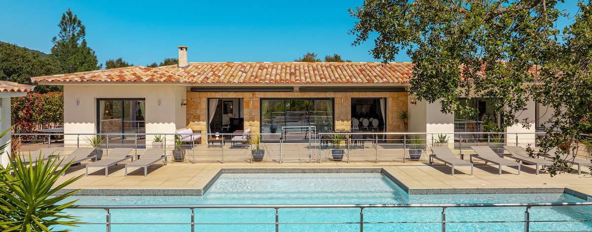 Villa 5*-Piscine Chauffée Sécurisée-4 Suites/Sdb