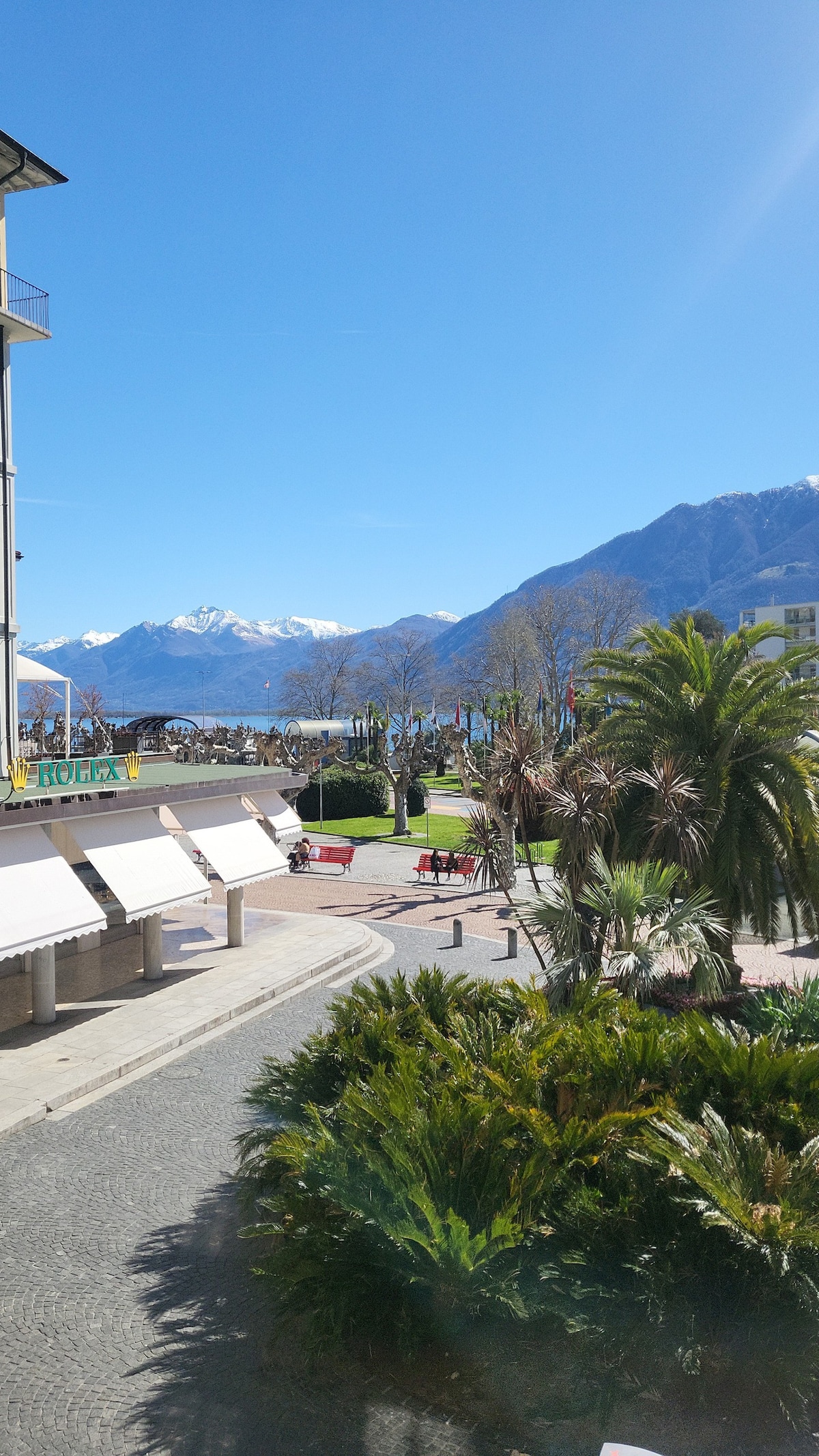 毗邻大洛迦诺广场（ Piazza Grande Locarno ）的现代阁楼