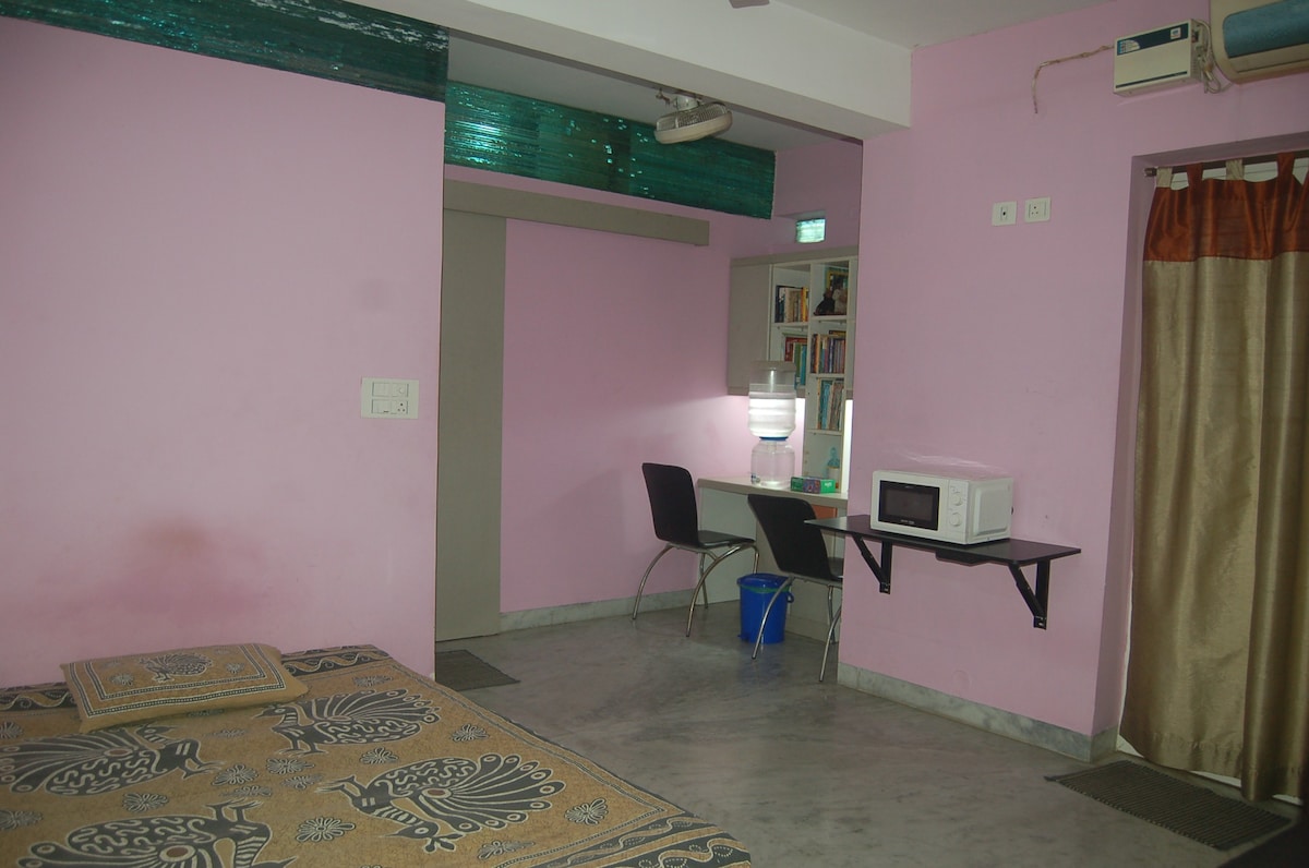 Chandroom @Virugambakkam w/o kitchen