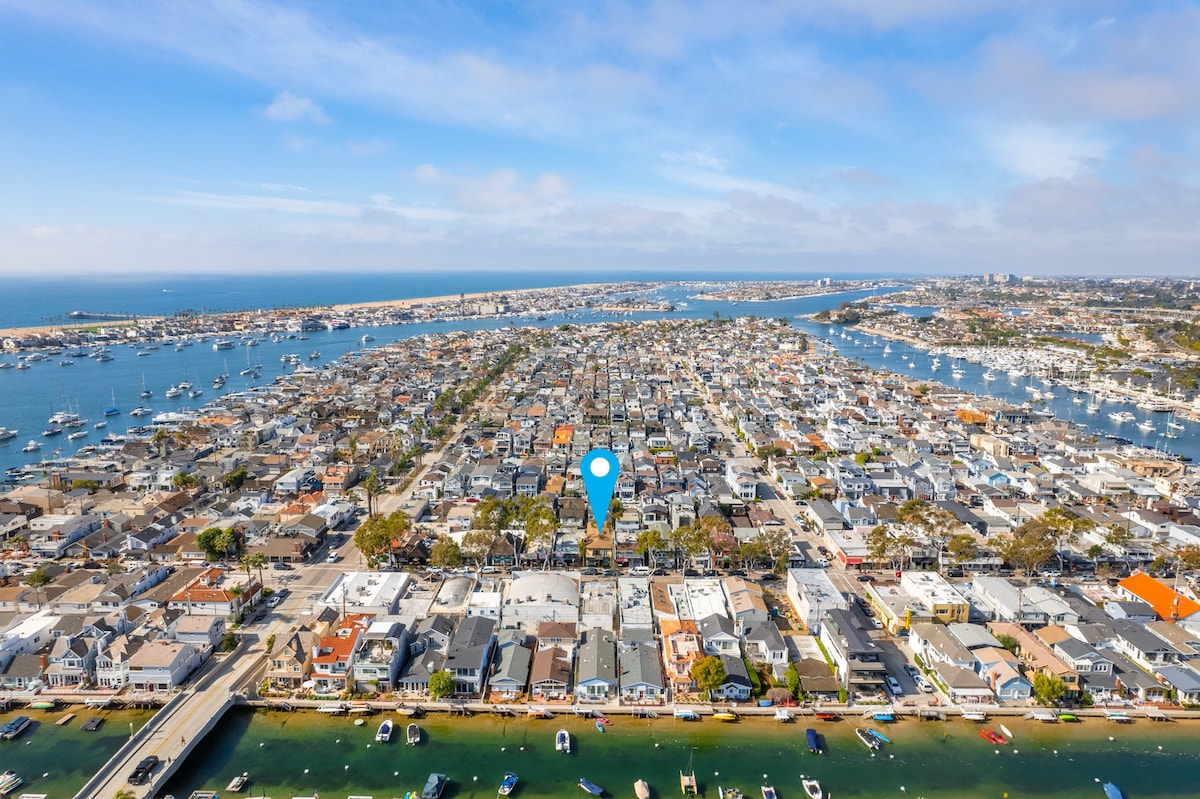 2 Connected Condos in the Heart of Balboa Island