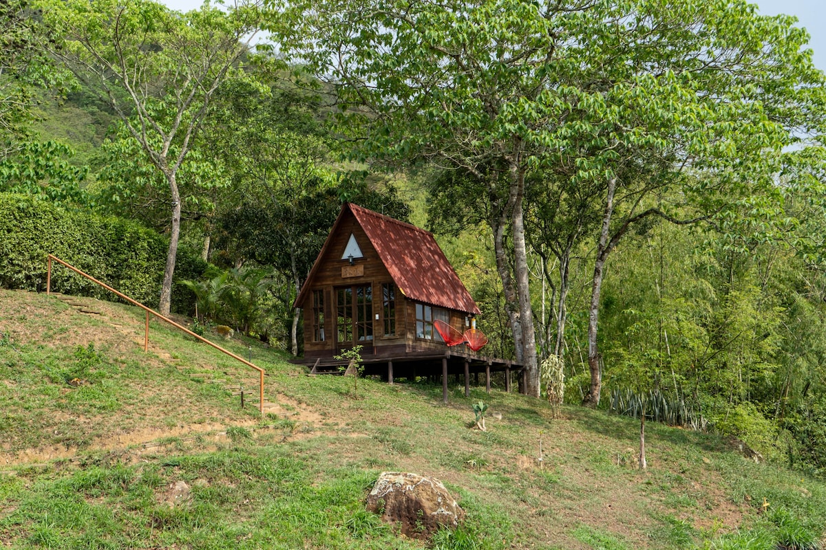 瓜德瓦斯热带山景小木屋