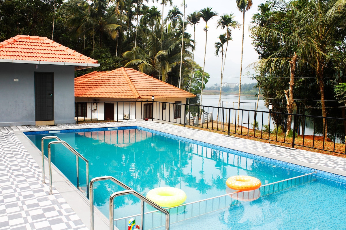 Entire 2 BHK Villa-Lakeview- Pool-Airfresh Villas