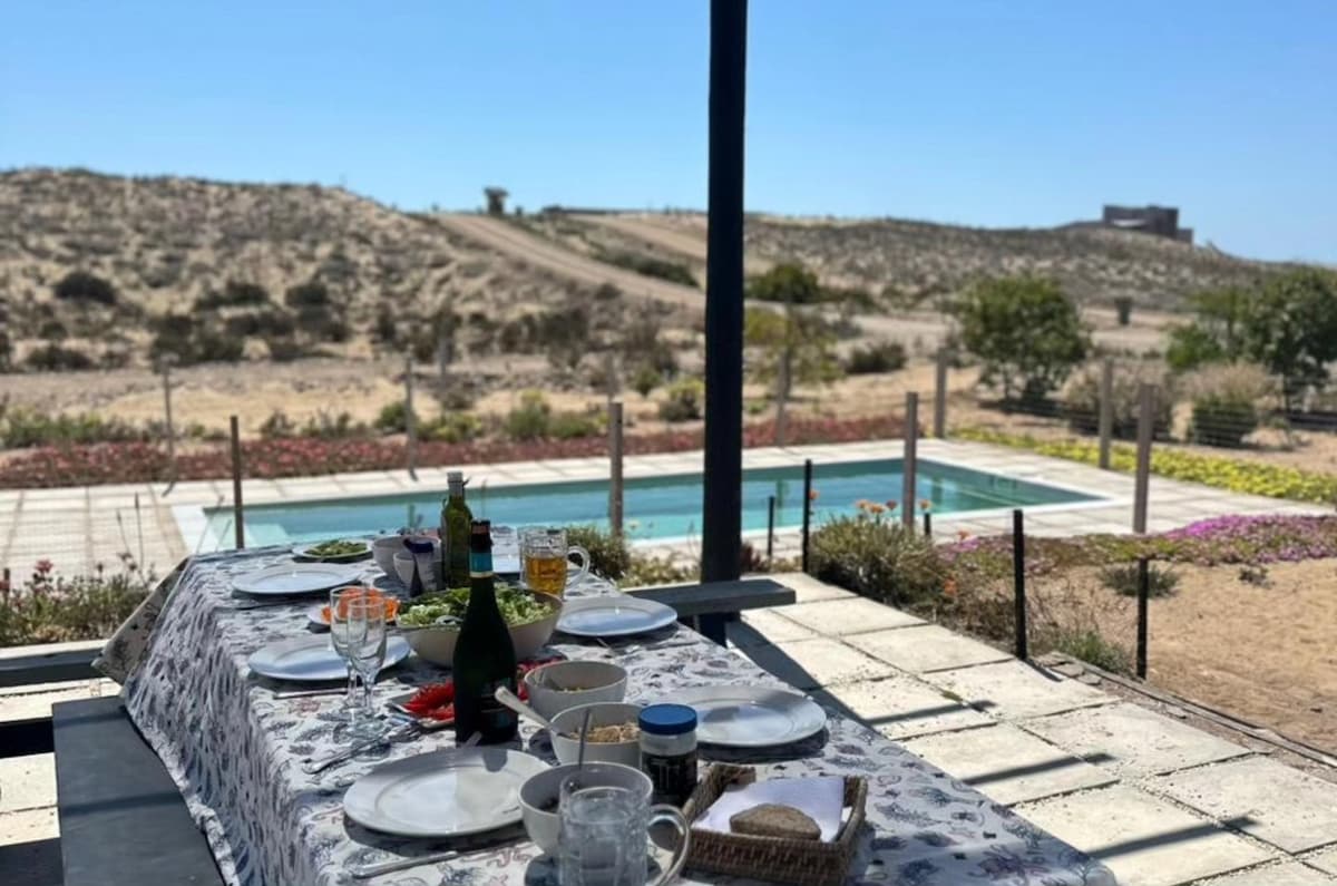 Casa a pasos de playa Morrillos con piscina