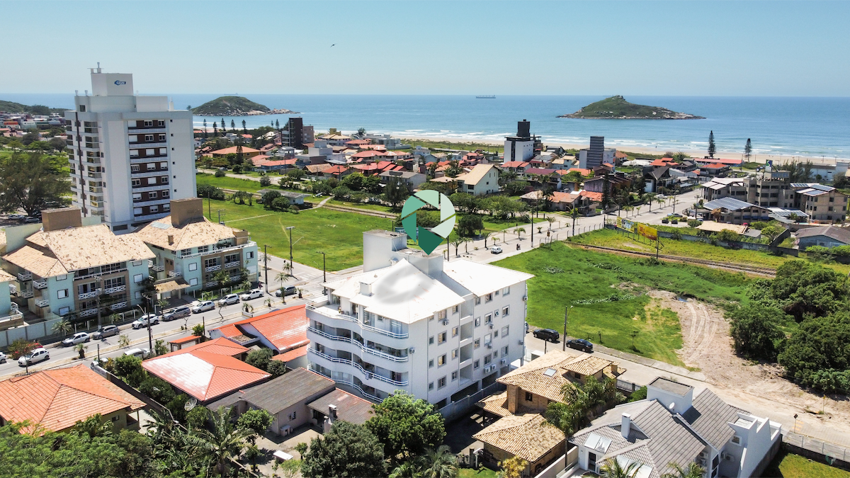 Aconchego e praticidade a menos de 300m do mar