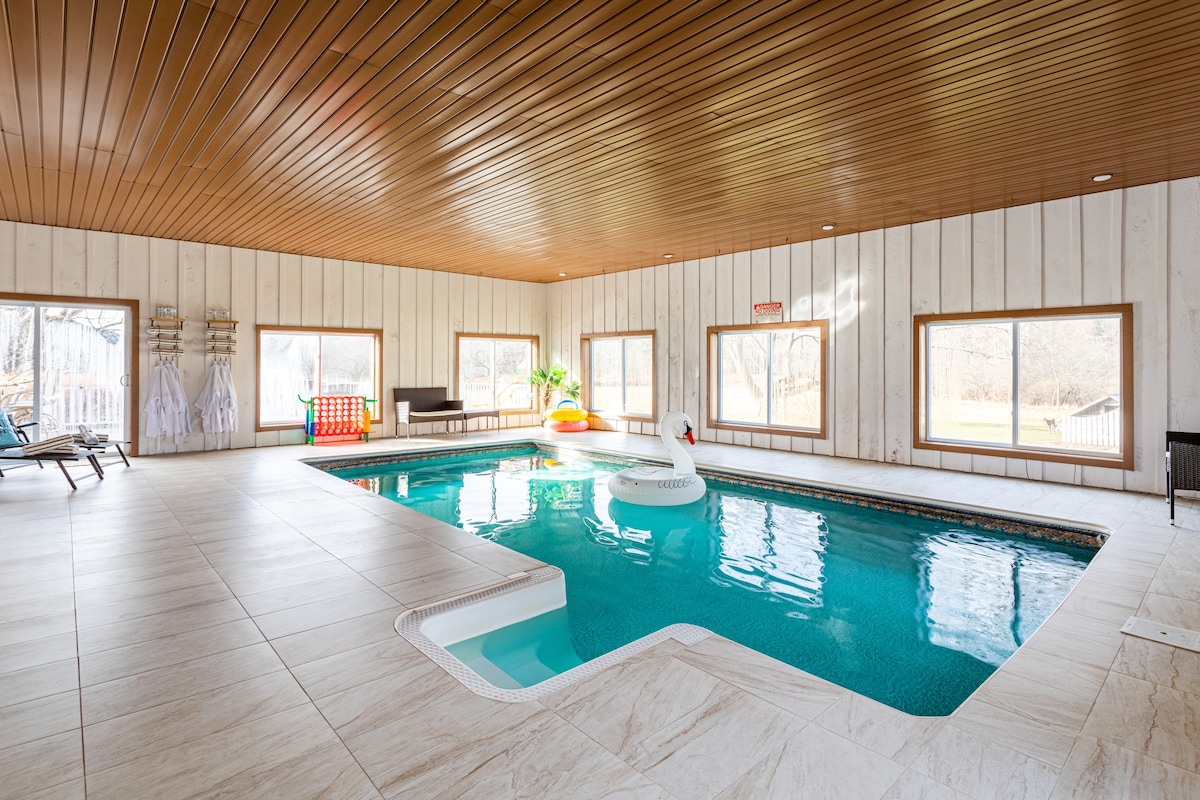 Indoor Heated Pool + Sauna + Creek, Spacious 4Bdrm
