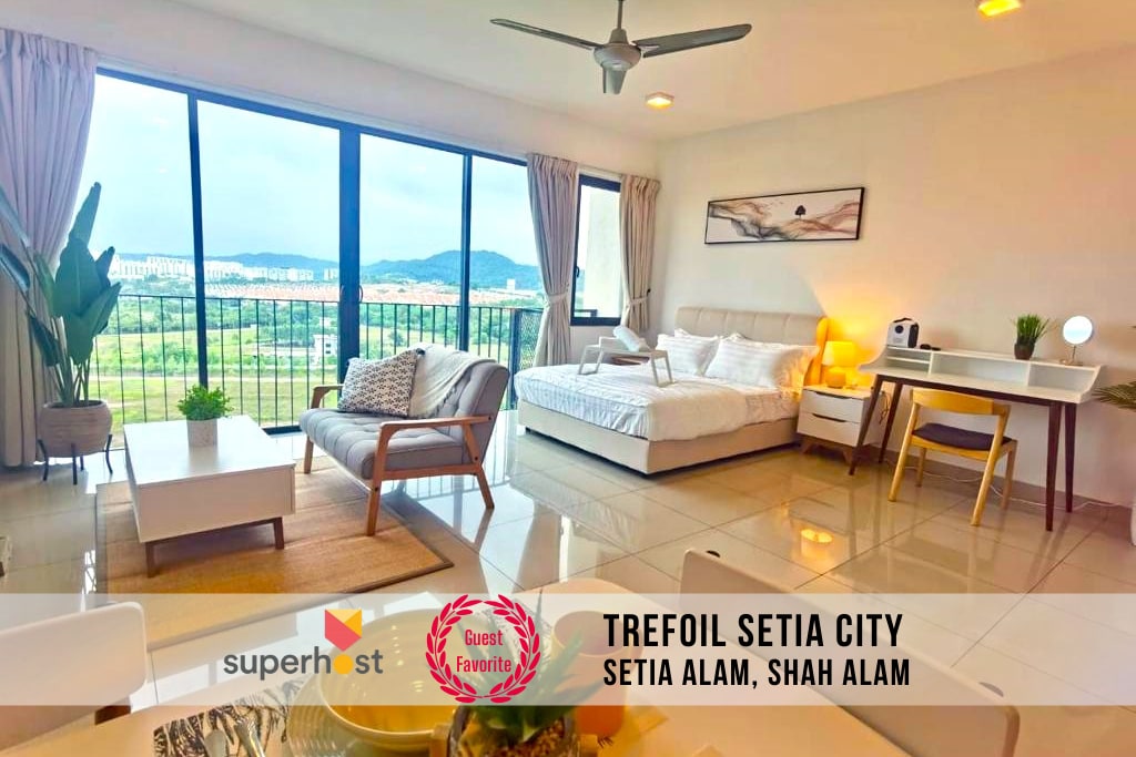 【热闹】的舒适单间公寓套房， Setia Alam城市景观