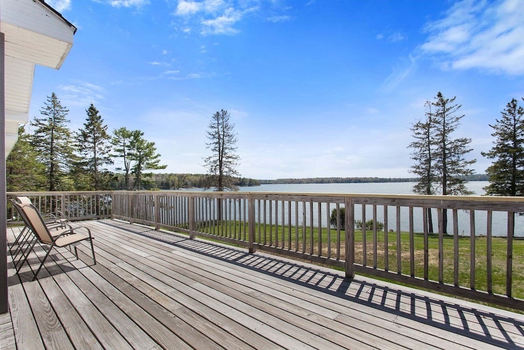 Maine Bay House