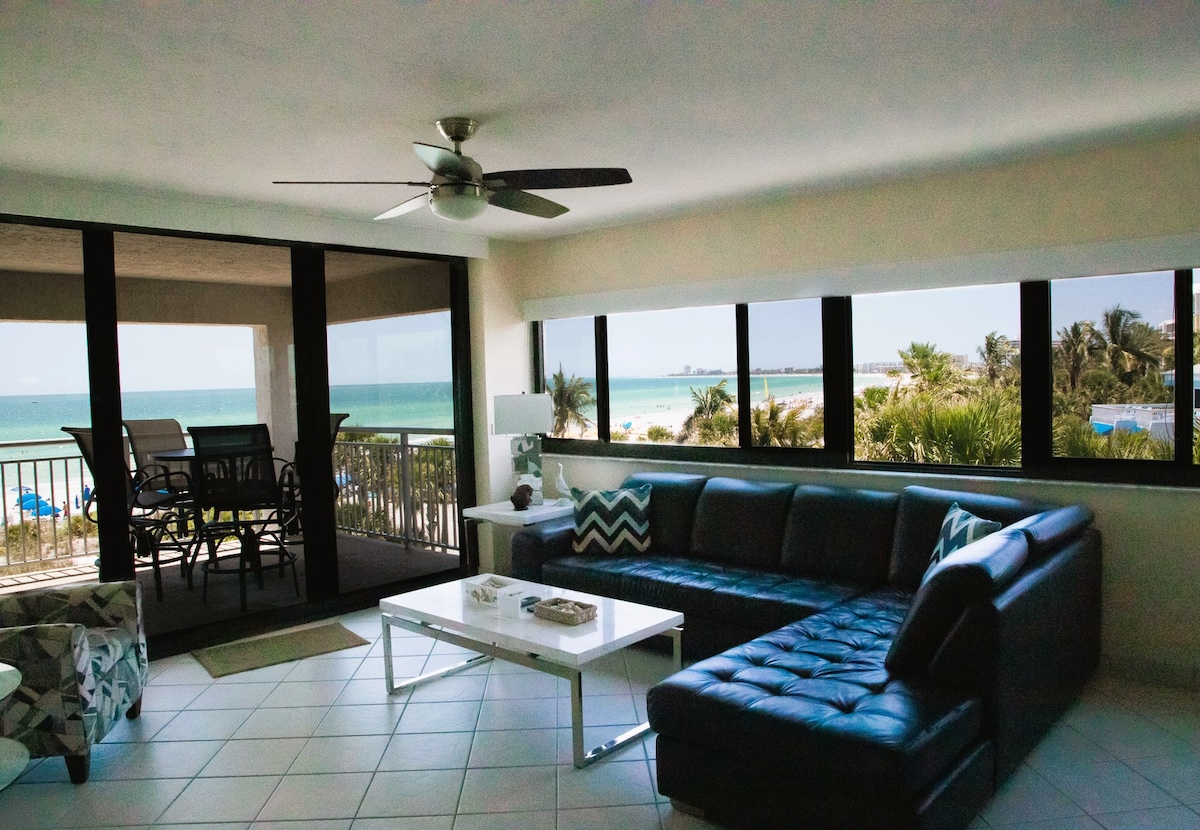 Coastal Serenity: 2-BR Oceanfront Gem