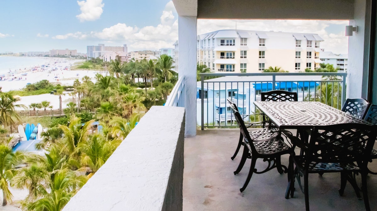 Gulf Front Views- High Floor- 2BR-Balcony- Beach