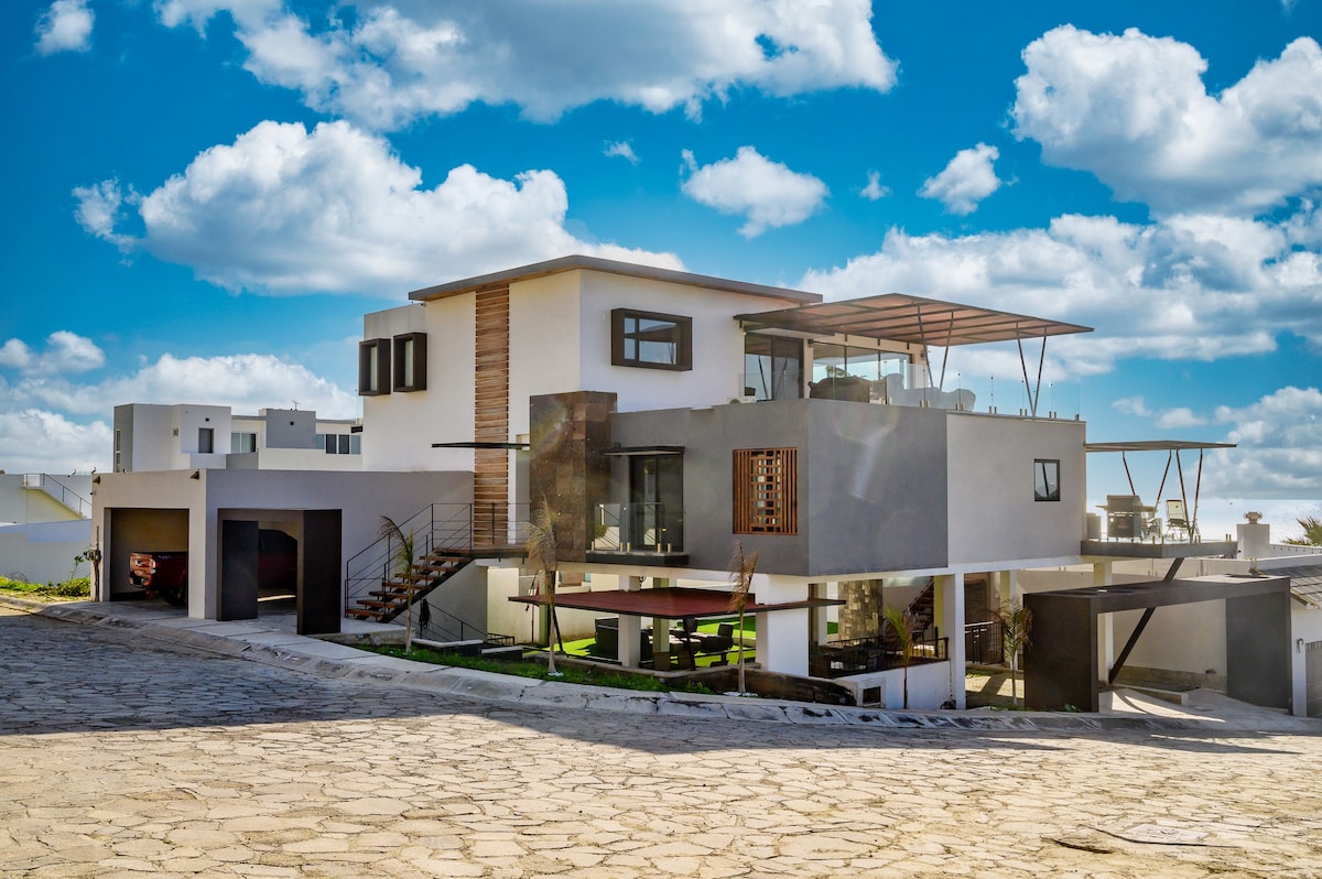 " CASA NUBE"
Hermosa Casa de Playa Moderna