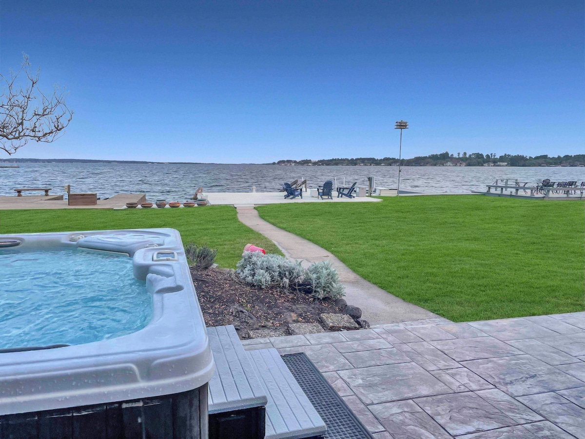 FOUND: Paradise on Lake Conroe waterfront