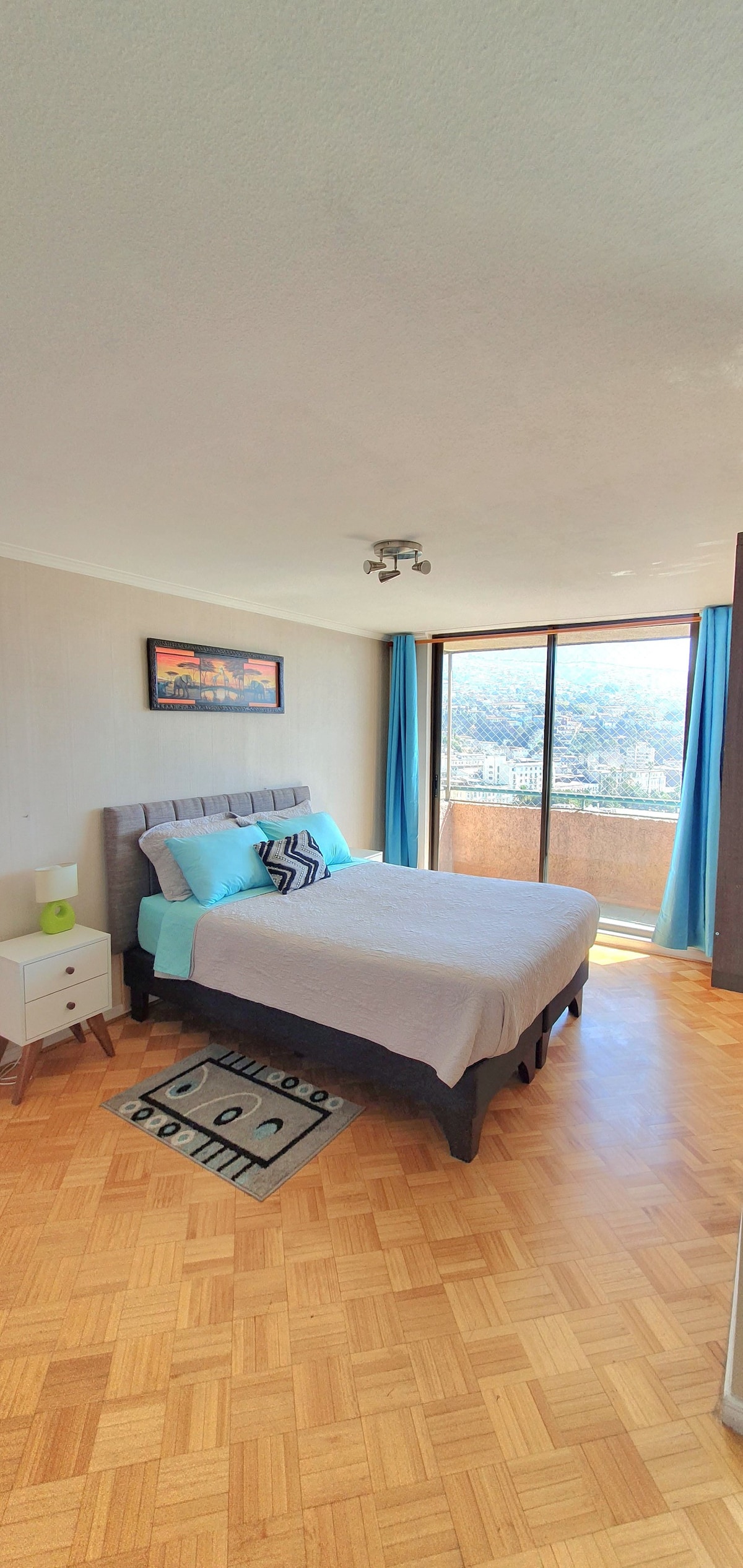 瓦尔帕莱索（ Valparaíso ）公寓，面朝大海。