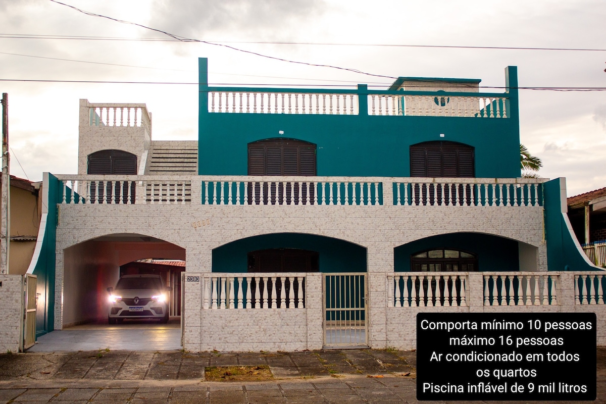 Sobrado com terraço Beira Mar