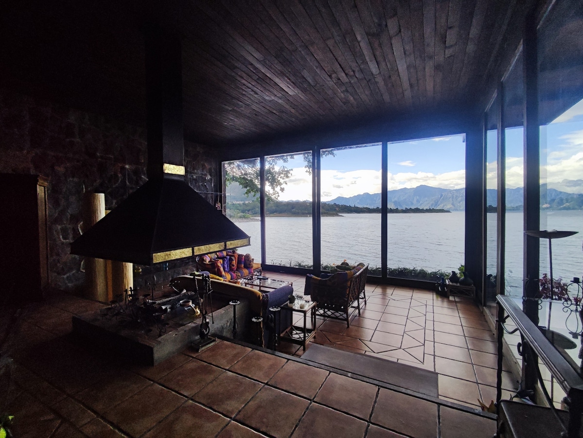 AmanKaya Lake Atitlan
