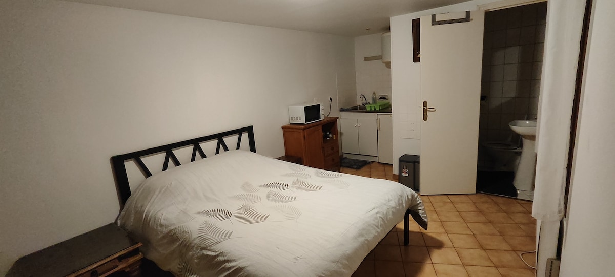 Chambre/dépendance à louer