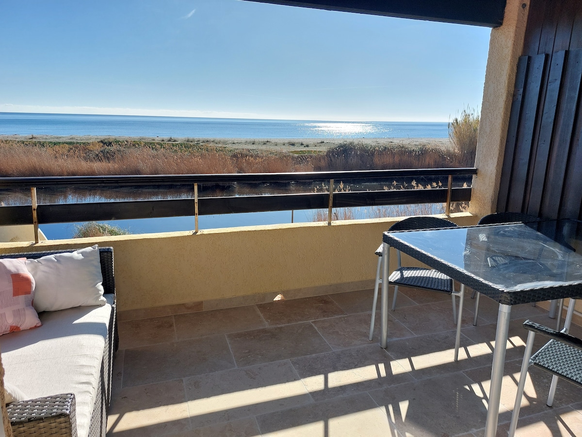 Bel appartement avec sa terrasse vue sur mer