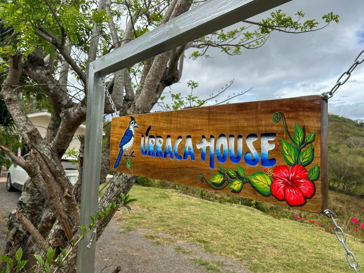 Casa Urraca, Magnífica vista al océano Pacífico