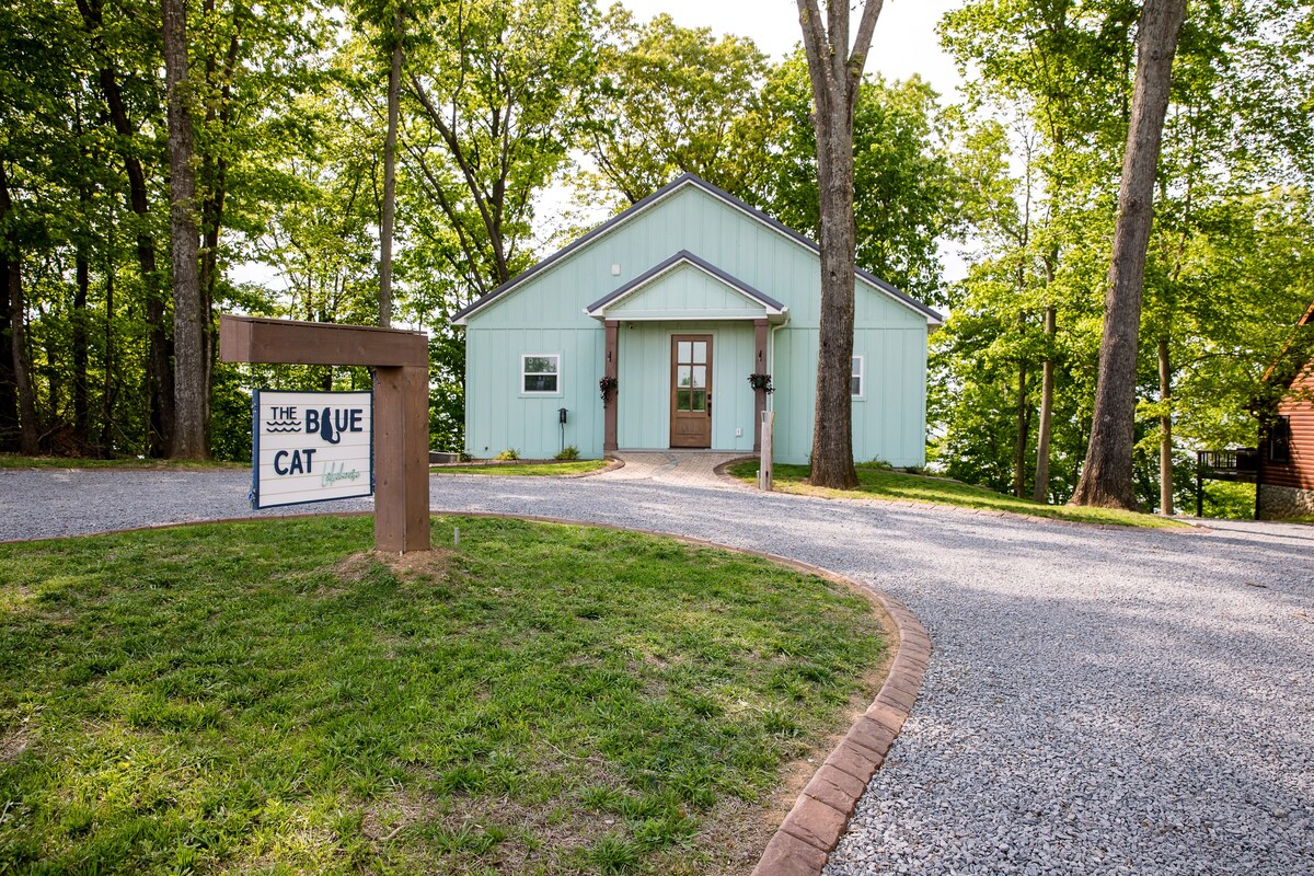 The Blue Cat Lakehouse @ Barren River Lake