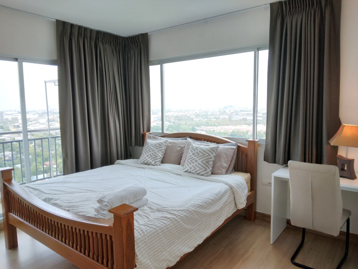 Suite room/River-
Pier. 73 sq.m
2 Bed / Mrt 150 m.