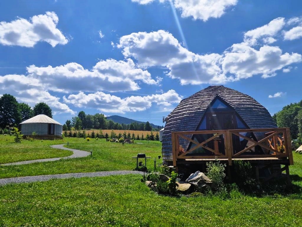 Kopuła żywiołu Ziemi domek całoroczny