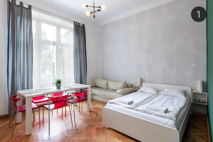 Luxury Serviced Apartment managed Airbnb listing 2