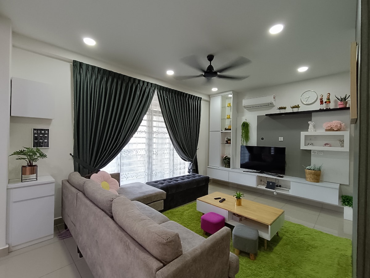 Taiping Homestay Near LakeGardenTown 
Wifi@full AC