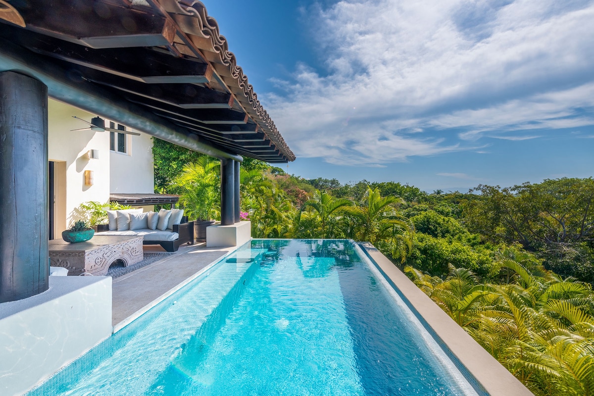 Newly Remodeled! Four Seasons Presidential Villa