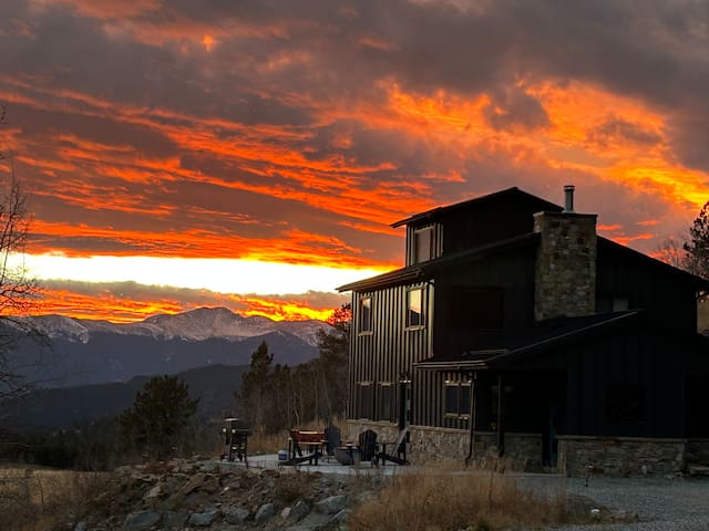 爱达荷泉 (Idaho Springs)的民宿