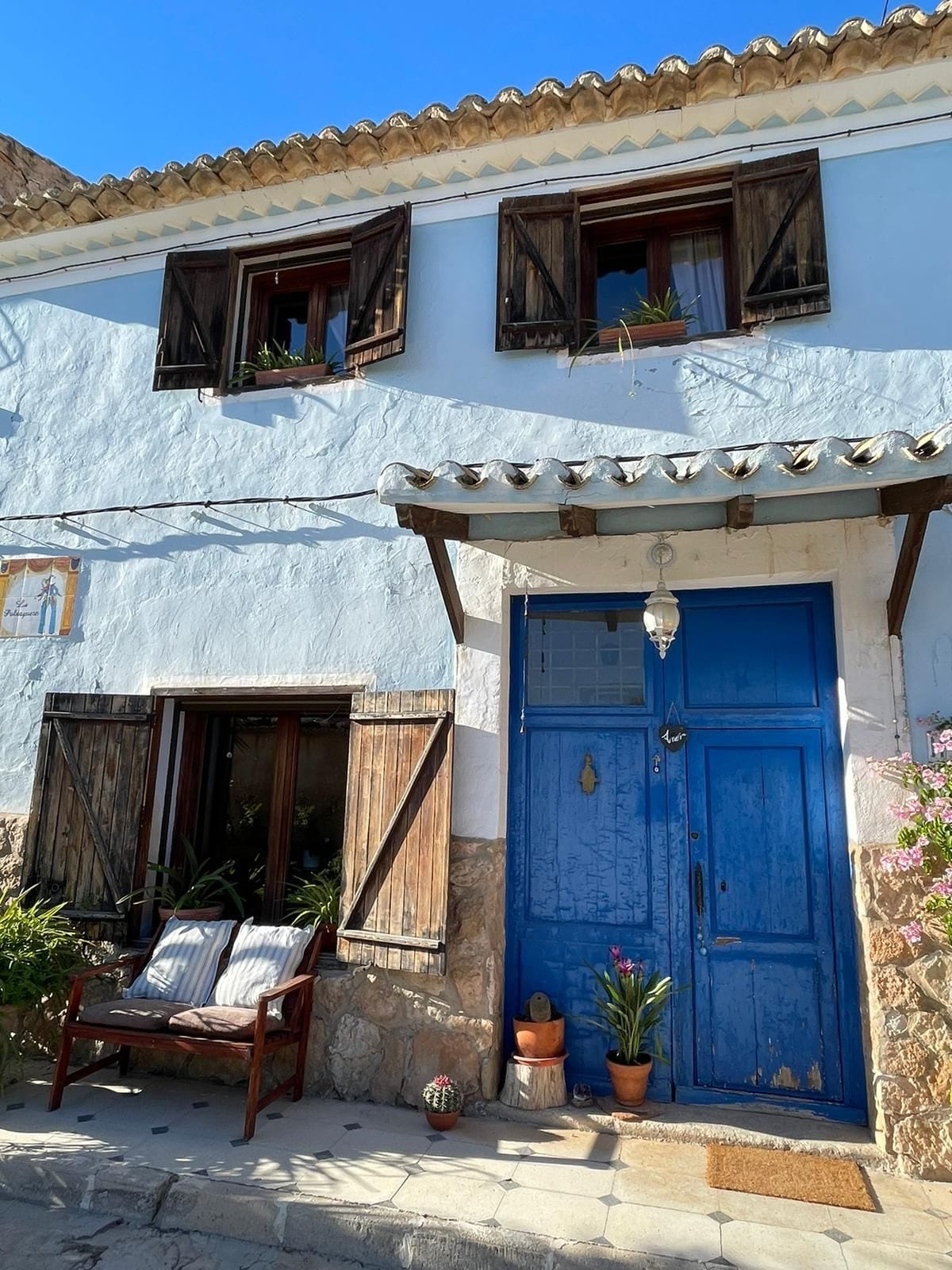 Encanto Centenario: Casa Rural Azul en Airbnb