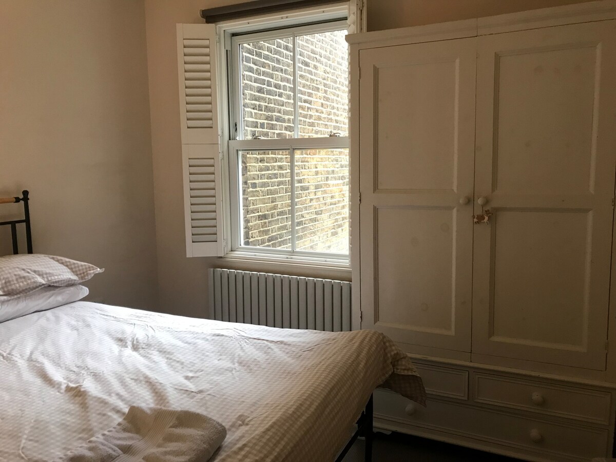 Battersea Park Comfortable single room no 1