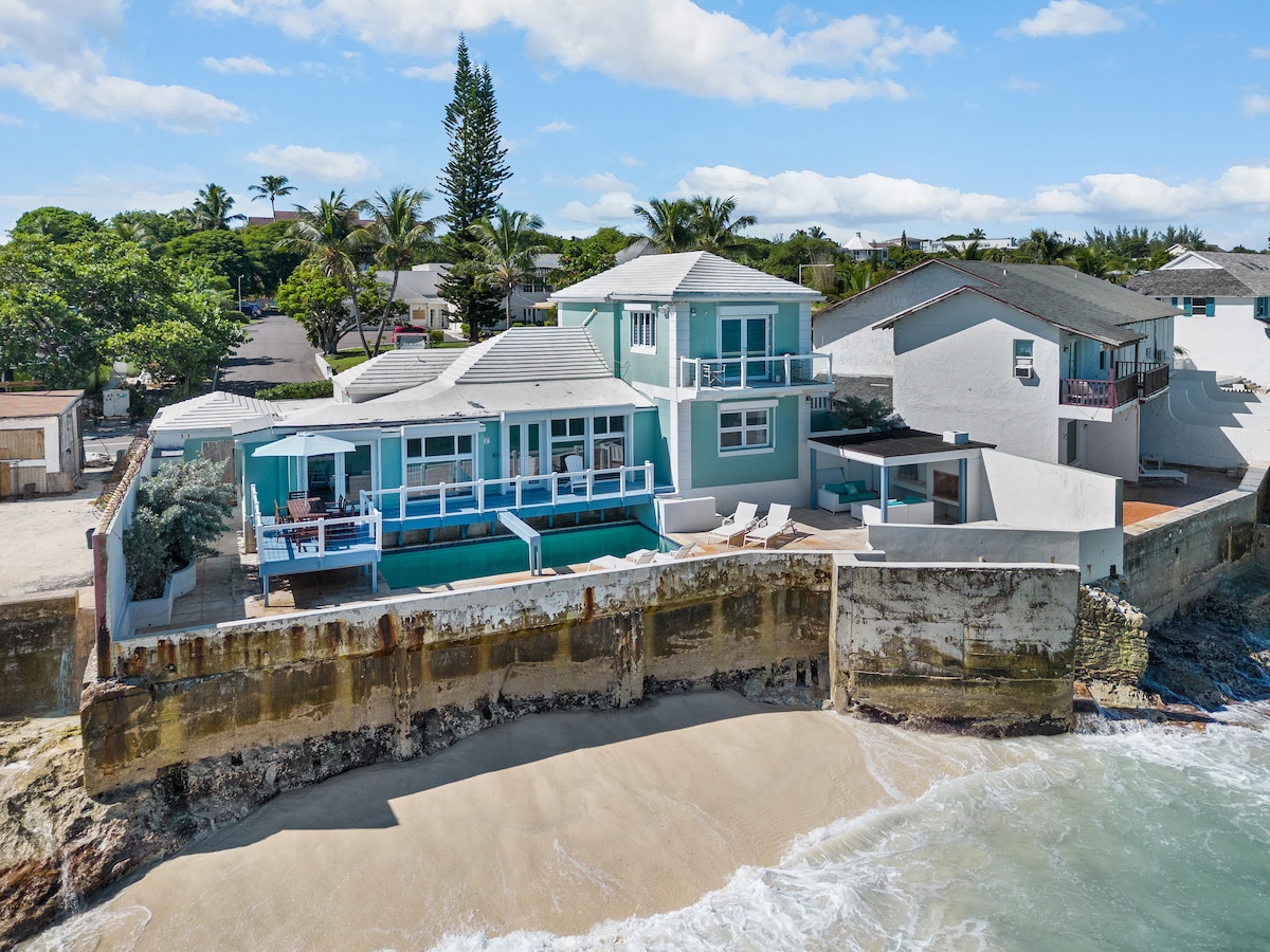 3Bed Beach House with Pool