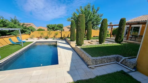 Confortable Villa avec piscine