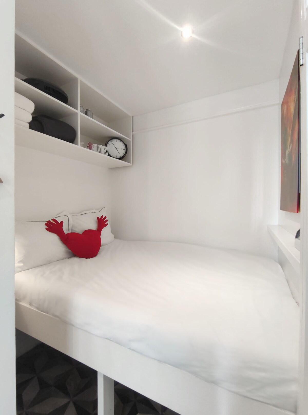 Authentic suite for 3 in the heart of Tilburg