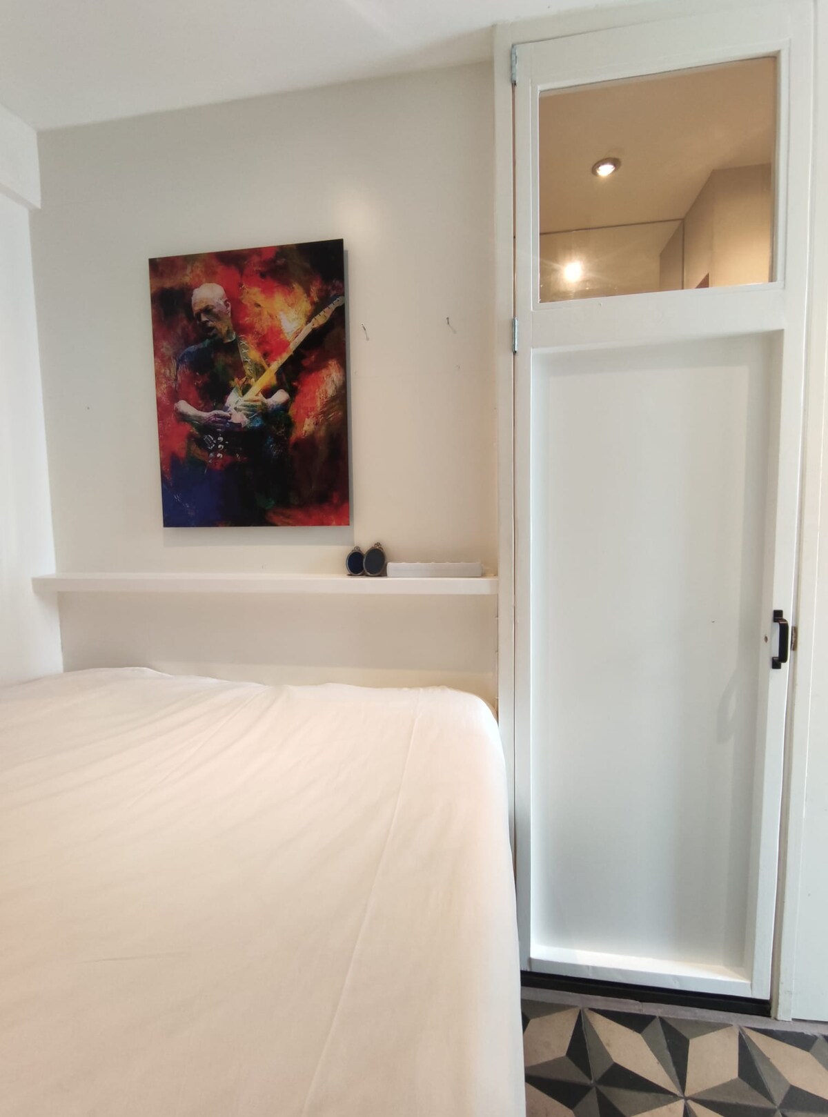 Authentic suite for 3 in the heart of Tilburg