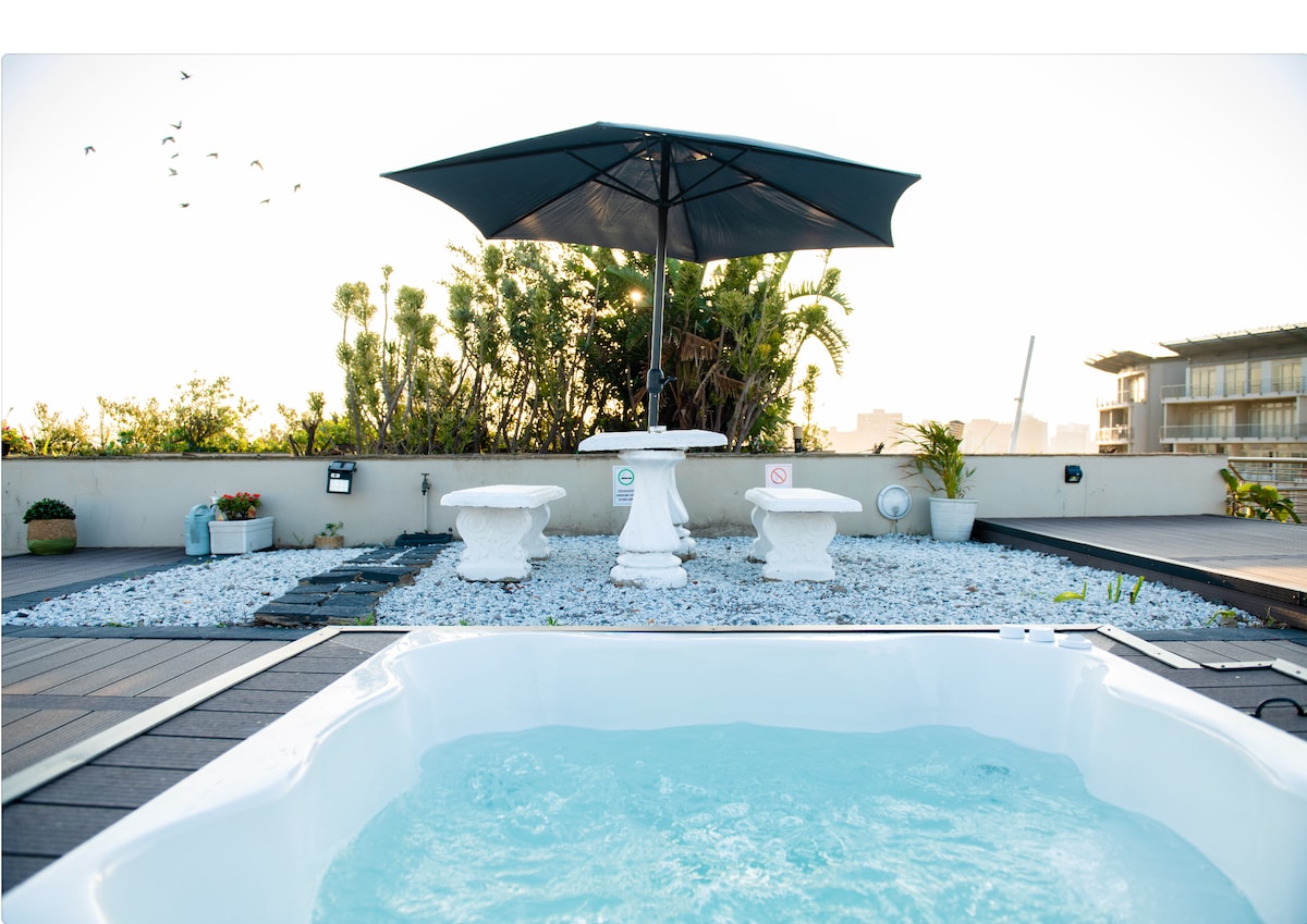 Ushaka Waterfront-Luxury Penthouse Rooftop Jacuzzi