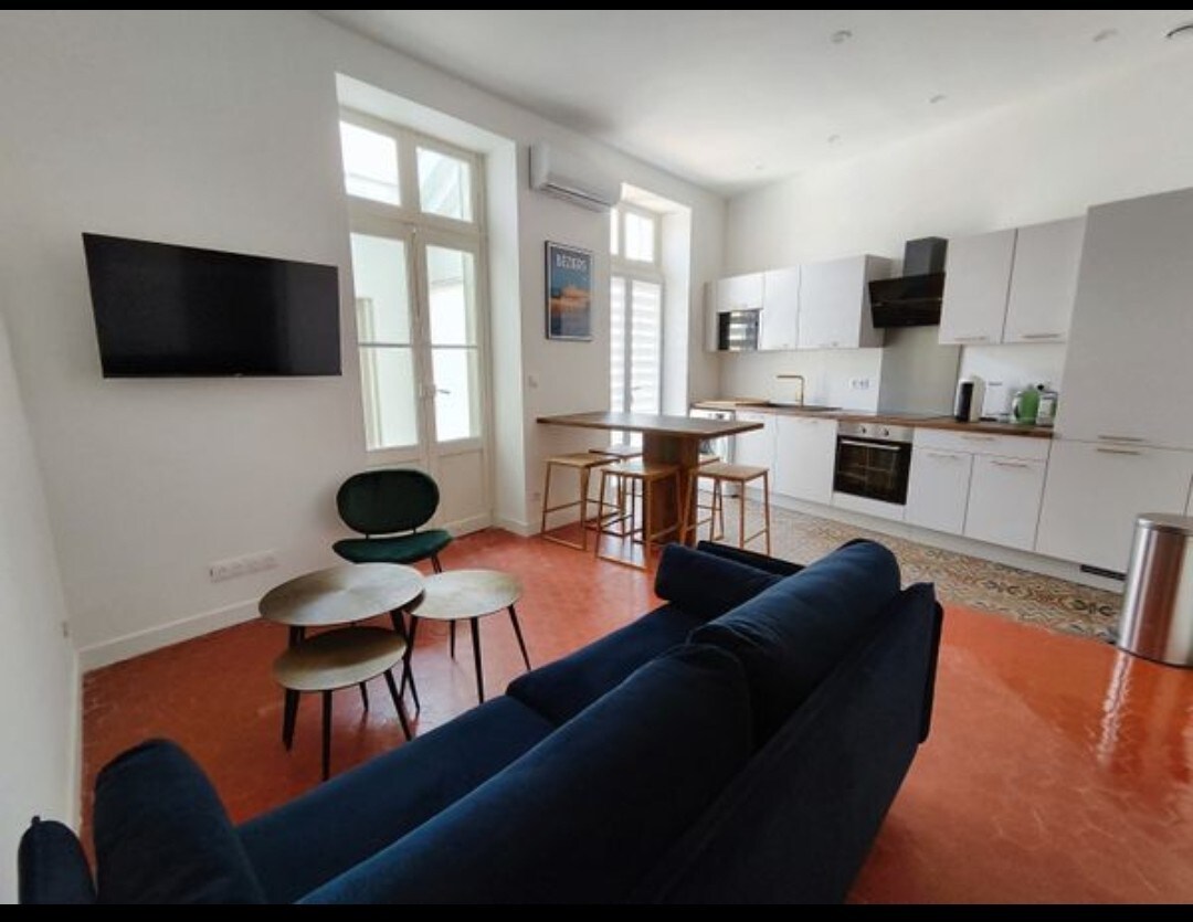 Charming 3-bedroom 10min walk from Allées Paul R.