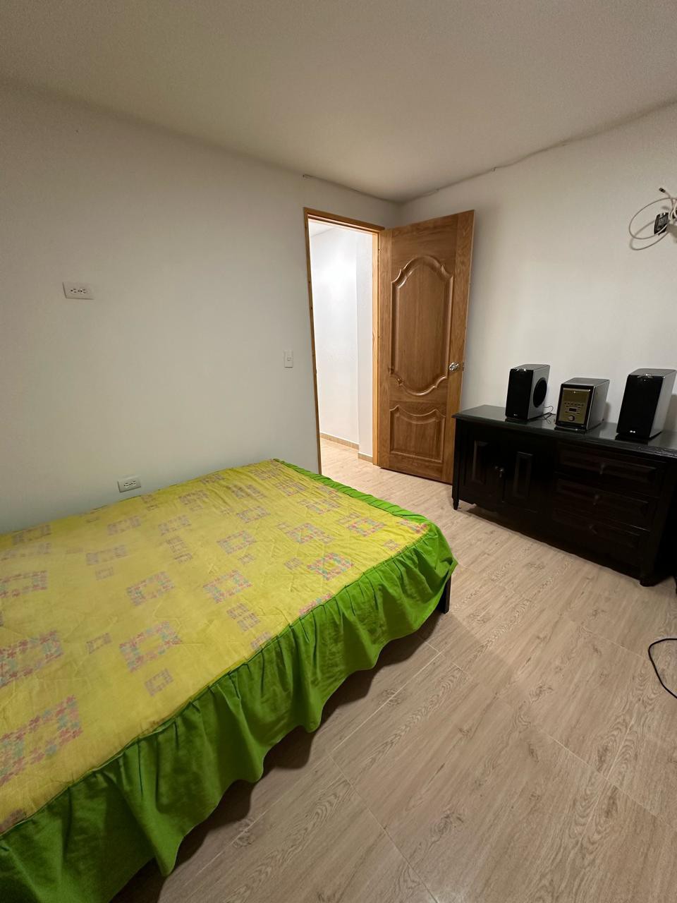 Apartamento amoblado.