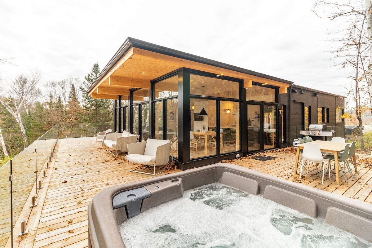 Skÿe Tremblant Architect Glass Cabin, Spa&View Ski