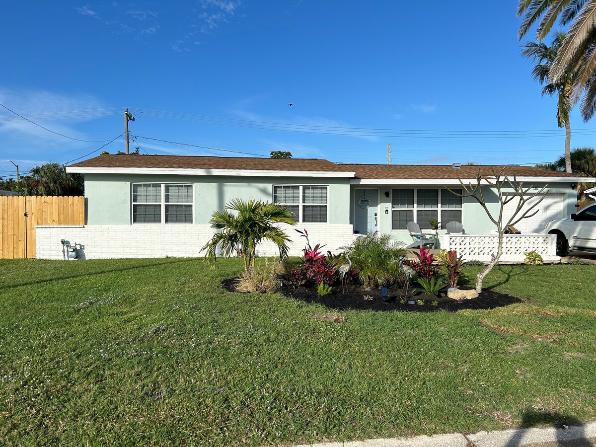 Modern Coastal Getaway. Only ½  mile to the beach