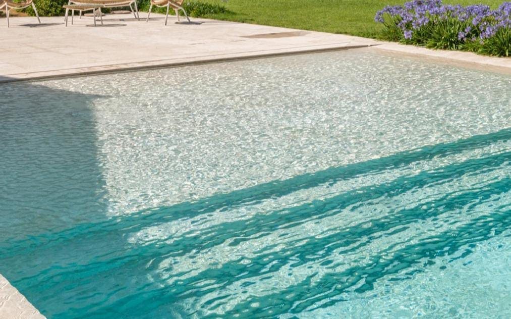 Casa vacanza con piscina circondata da tanto verde