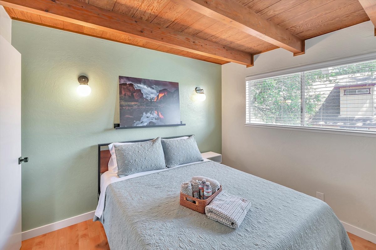 Yosemite PVCabin: Modern:Upgraded:Scenic  Retreat