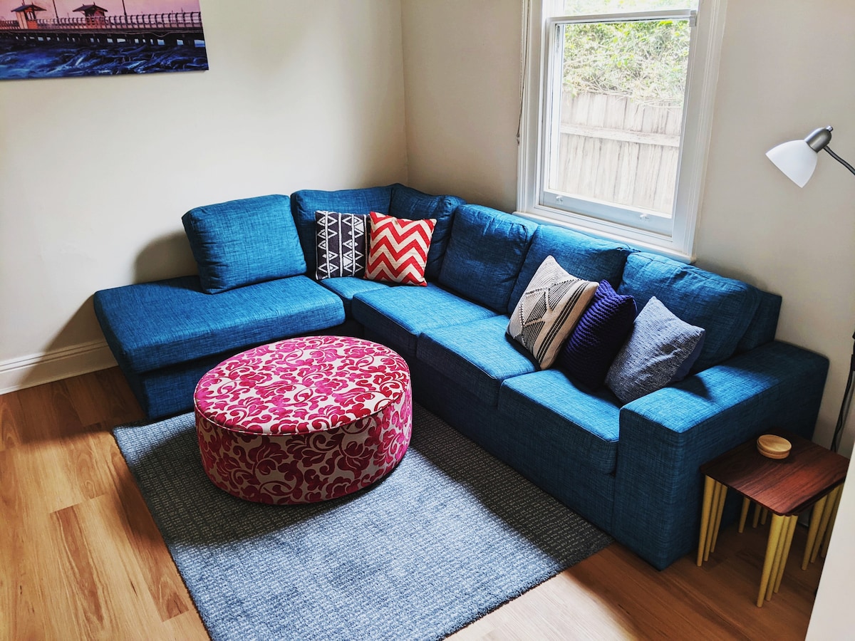 Beautiful Balaclava Cottage near Carlisle St