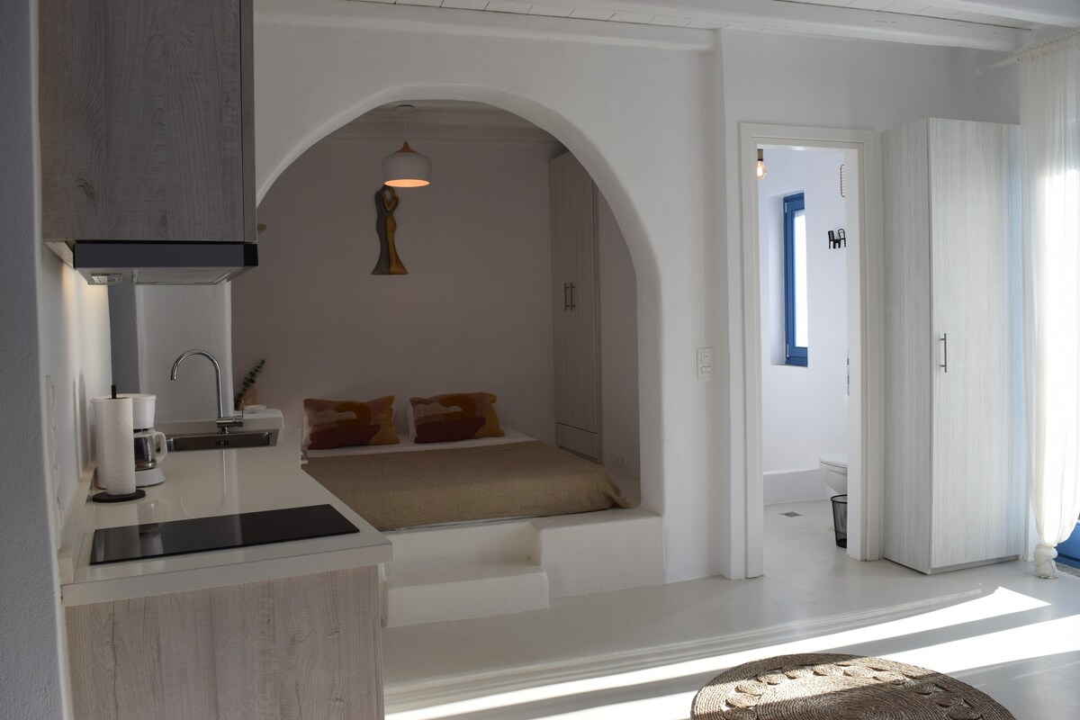 Arch House Sifnos
