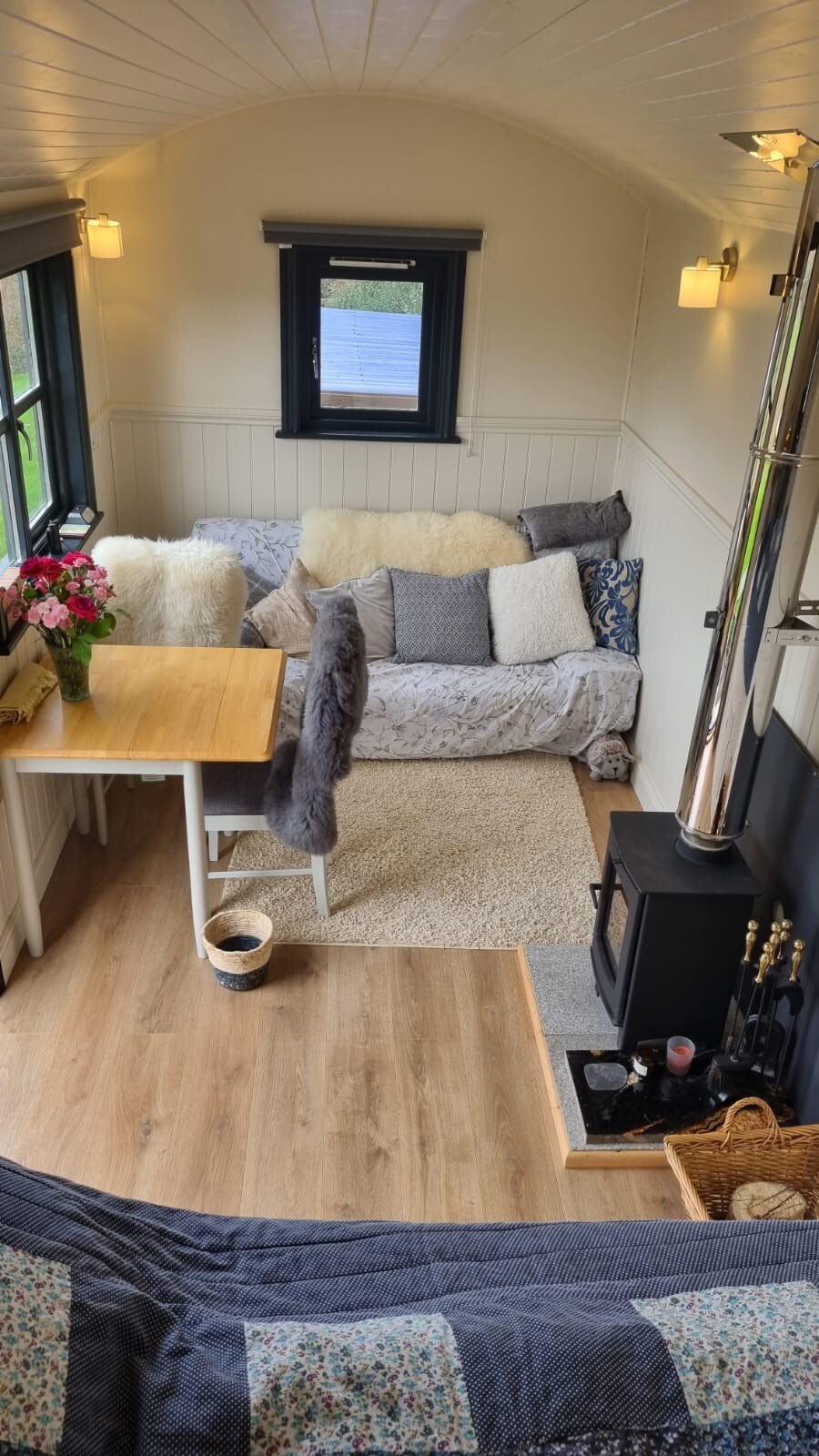 Idyllic Shepherd Hut in Dartmoor