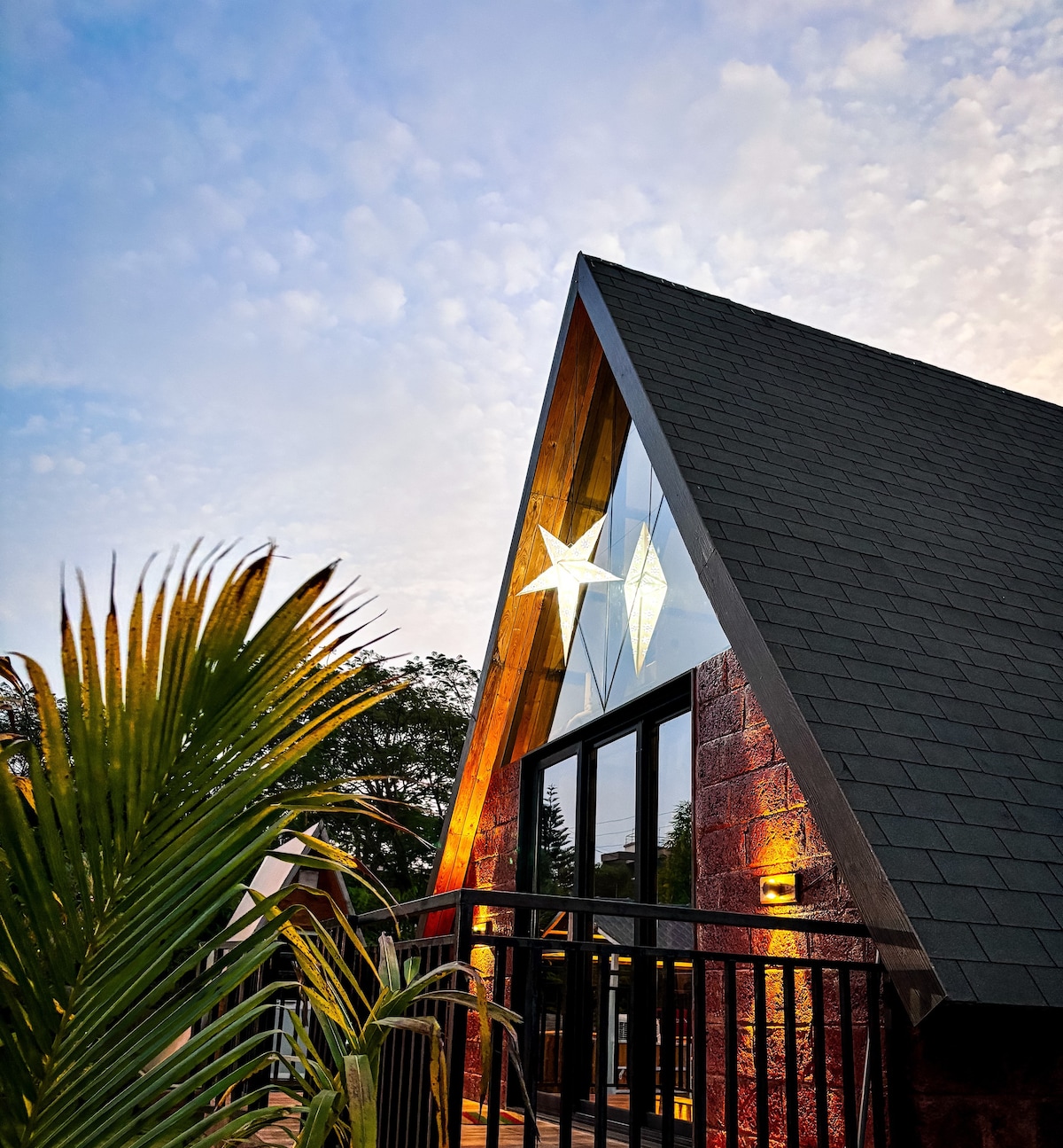 A-Frame Haven: Poolside Bliss, Mountain Views!