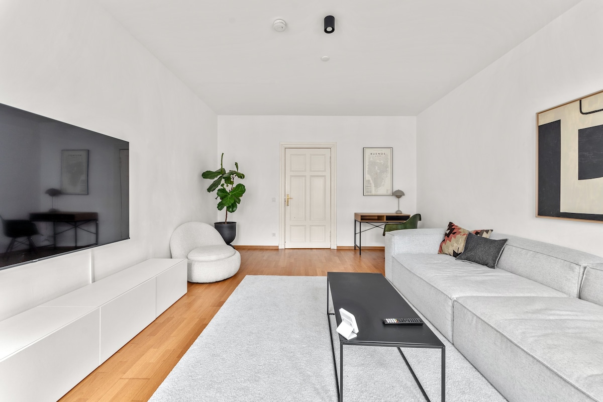 Stylish 120sqm Appartment in Berlin-Mitte